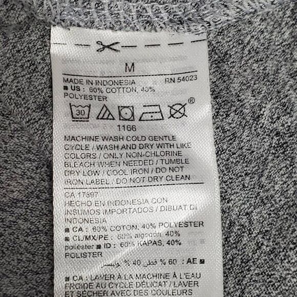 Old Navy Boyfriend Gray Short Sleeve Tee Size M - Picture 6 of 7